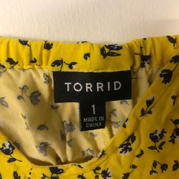 Plus size yellow & blue floral sundress - Picture 3 of 3